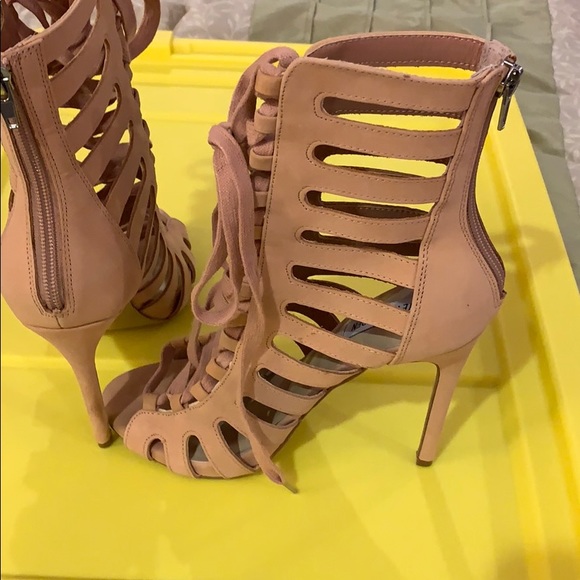 Steve Madden Fantasize Caged Leather Cut Out Boots - Picture 5 of 8